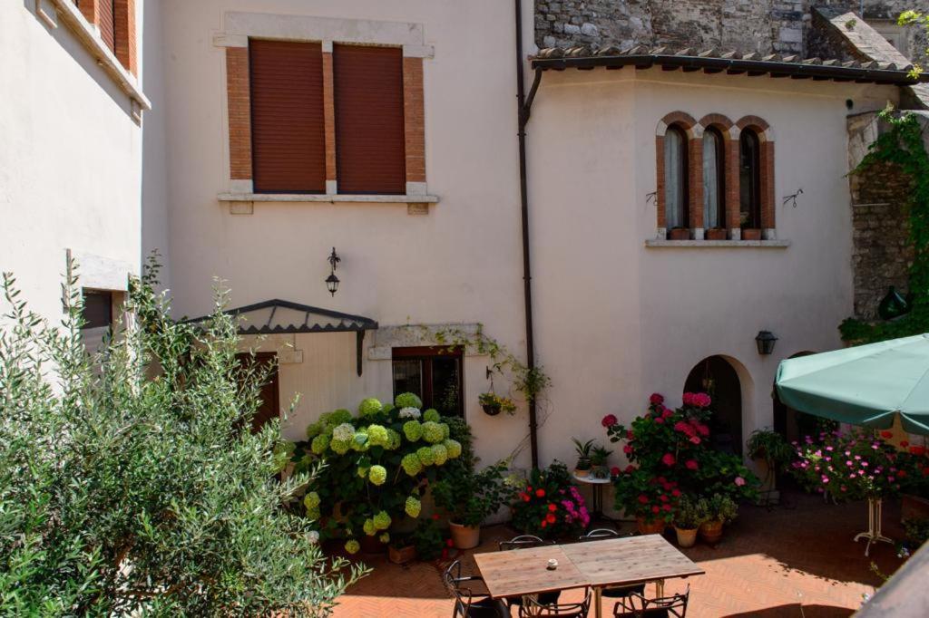 Mimma Bed&Flavour Bed and Breakfast Νάρνη Εξωτερικό φωτογραφία
